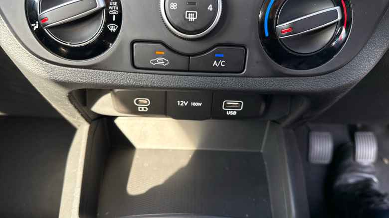 Hyundai i10 1.0 [63] Advance 5dr [Nav] Petrol Hatchback